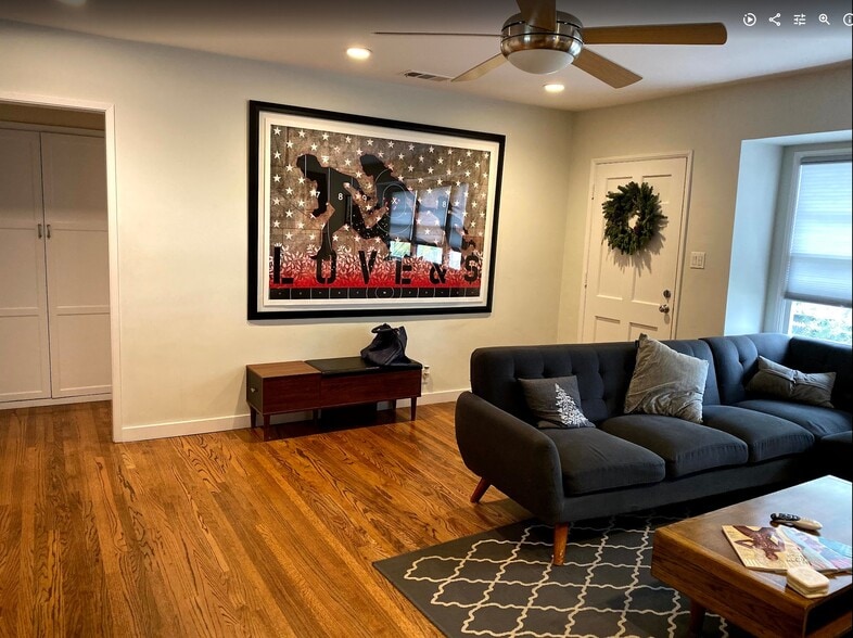 Building Photo - 3344 Virginia Ave