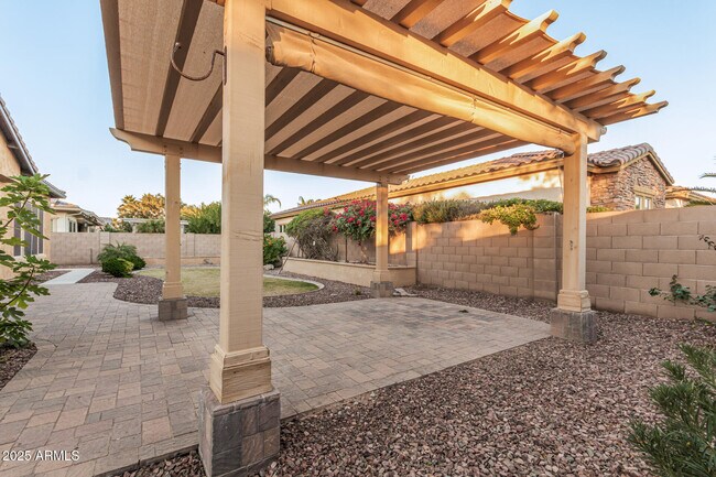 Building Photo - 4721 E Aldea Rd