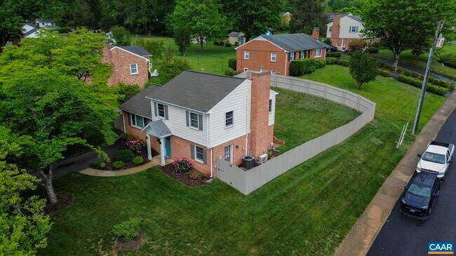 Building Photo - 629 Watson Ave