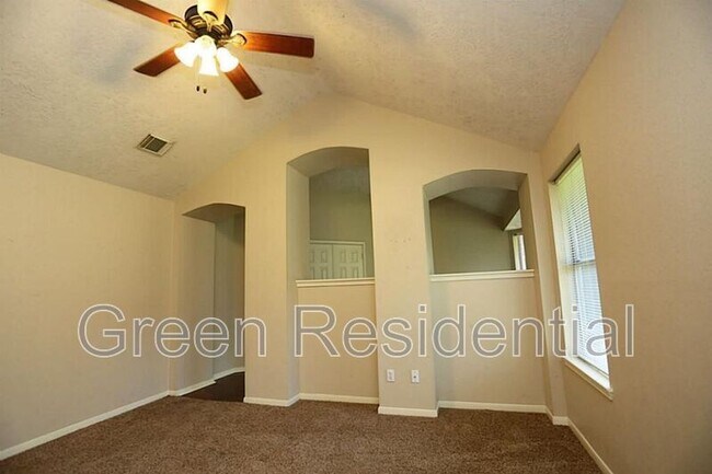 Building Photo - 1718 Calmar Dr