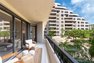 Building Photo - 251 Crandon Blvd