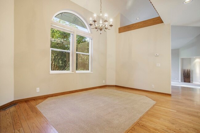 Building Photo - 3 Blackhawk Club Ct