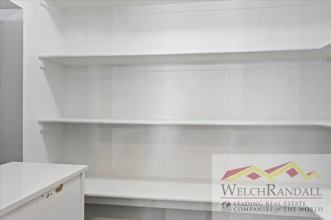 Building Photo - Beautiful Single-Family Home in Kaysville