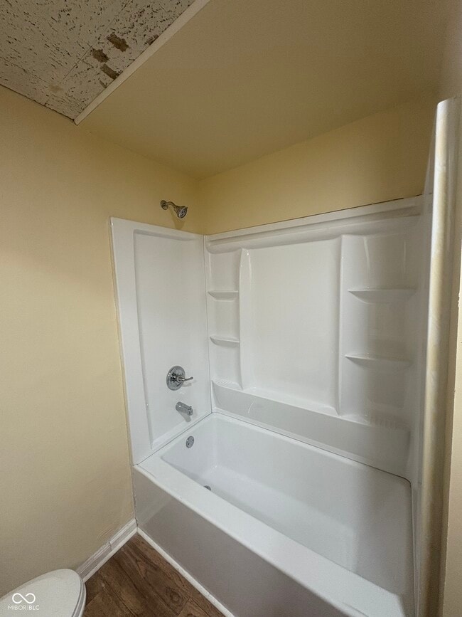 Building Photo - 3448 Kinnear Ave