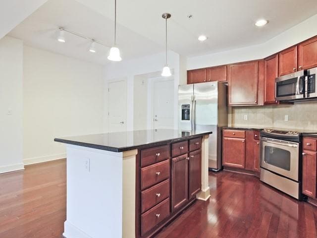 Building Photo - 200 River Vista Drive