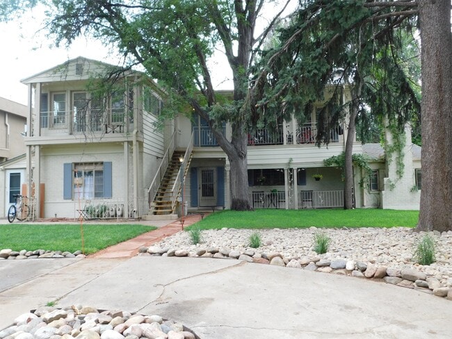 Primary Photo - 769 Glencoe St