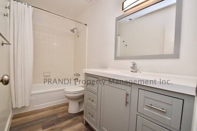Building Photo - 110A Oliva Ct