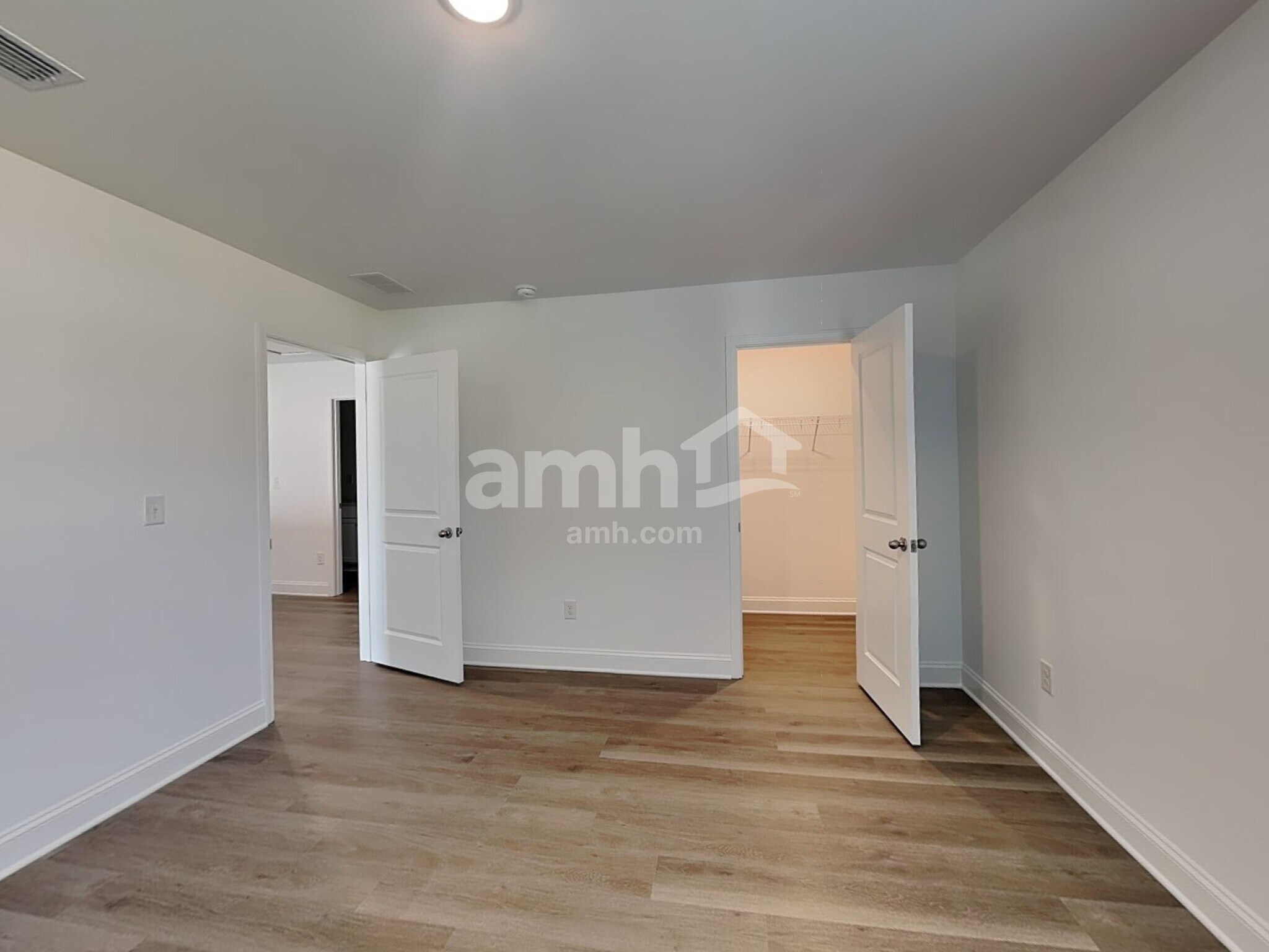 Building Photo - 1124 Livengood Wy