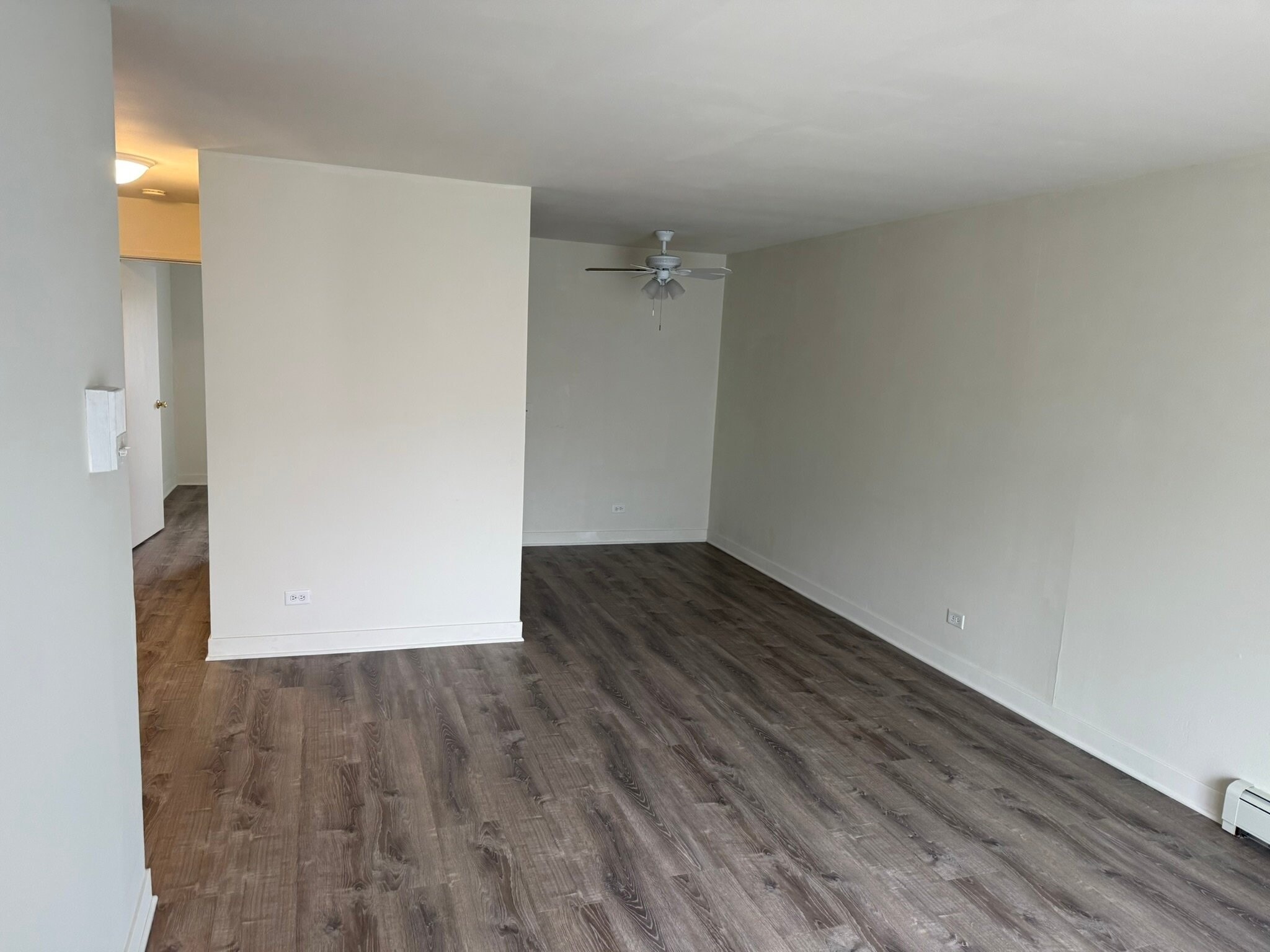 Building Photo - 327 Hawthorne Cir
