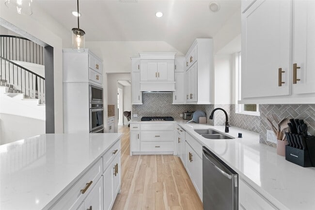 Building Photo - 1360 Chisos Wy