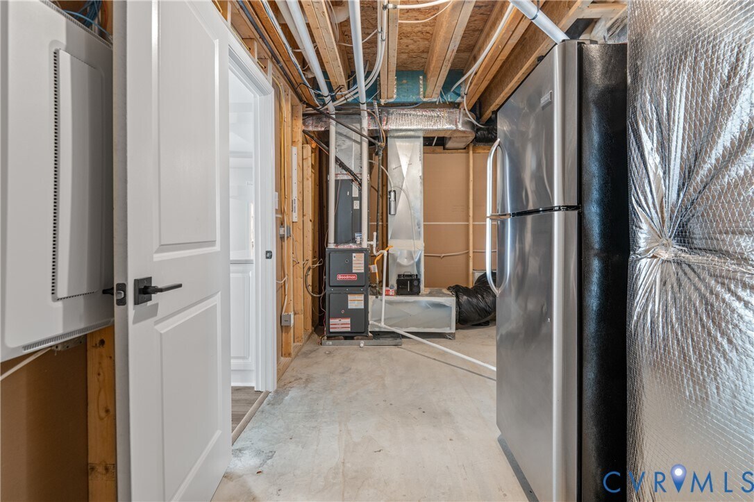 Building Photo - 16848 White Daisy Loop