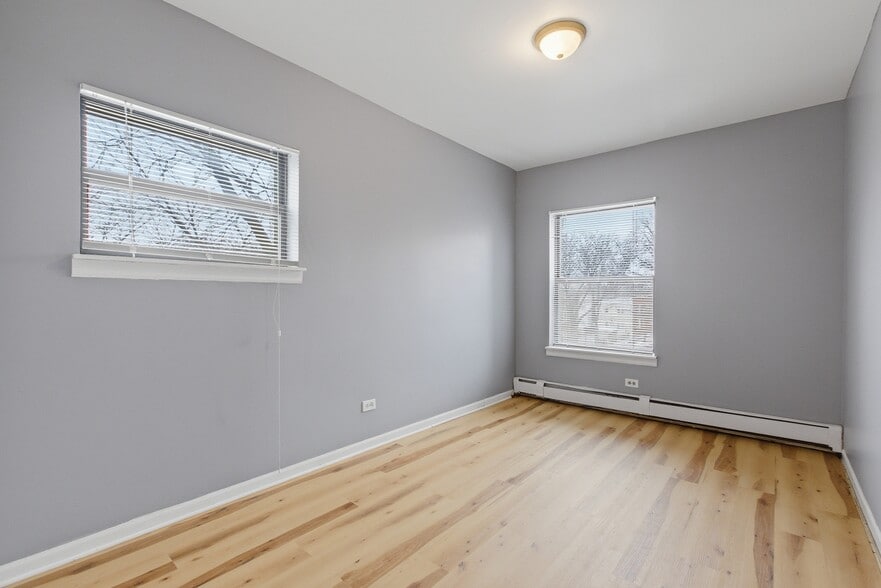 Building Photo - 235 S Lotus Ave