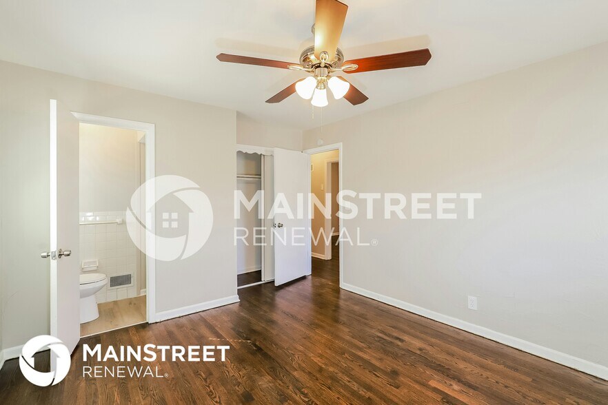 Building Photo - 6305 E 101st St