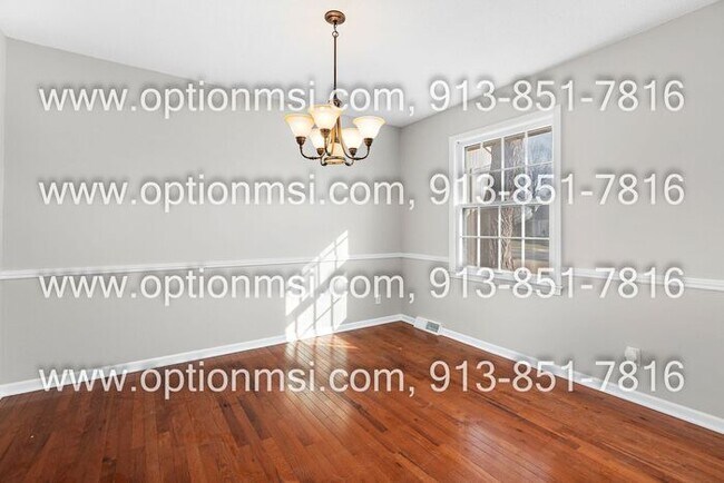 Building Photo - Lenexa West Subdivision