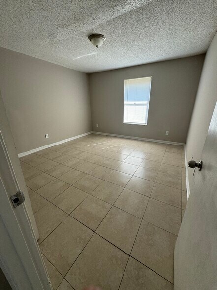 Building Photo - 5134 Ricker Rd