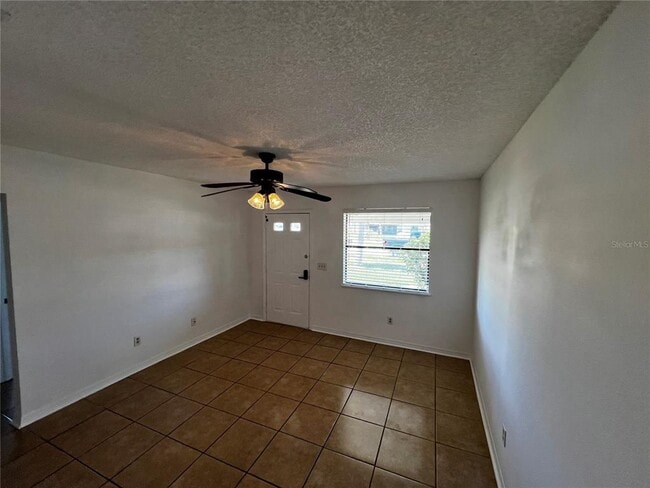 Building Photo - 24 Oriole Cir