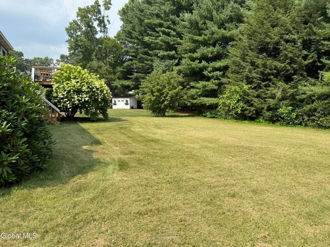 Building Photo - 12 Lakewood Dr