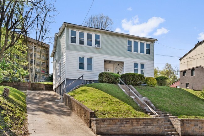Building Photo - 348-350 Wyoming Street