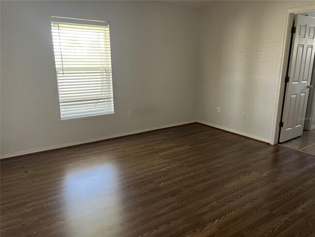 Building Photo - 5524 Sycamore Canyon Dr