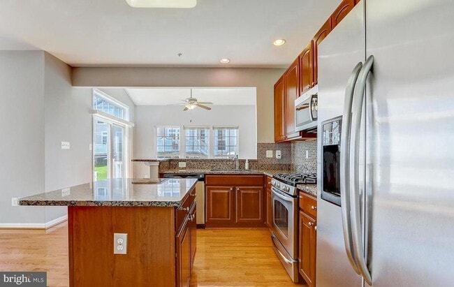 Building Photo - 1709 Hayle Dr
