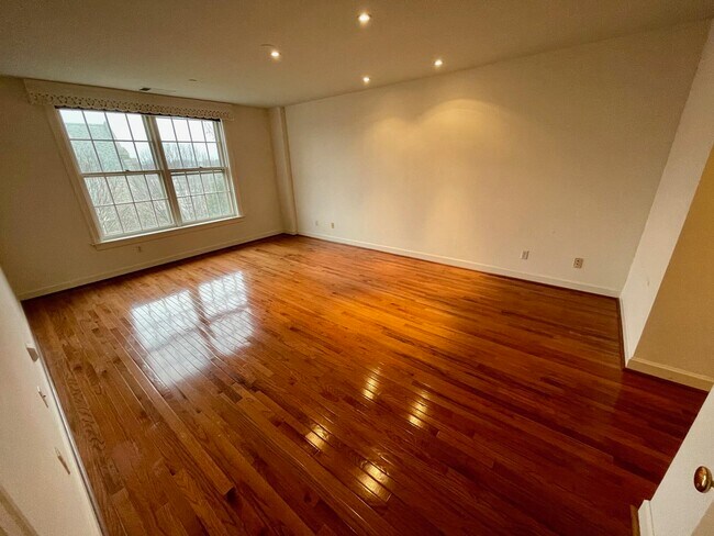 Building Photo - 111 Woodland Ave