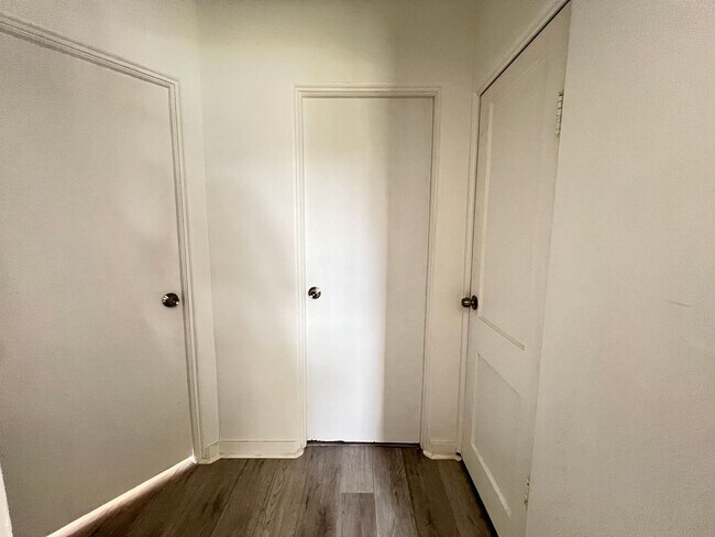 Building Photo - House in Deland