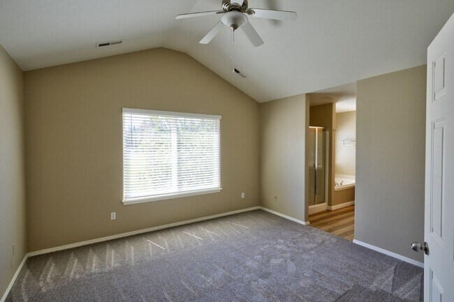 Building Photo - ARTS & CRAFTS GORGEOUS 2 STORY 3 BEDROOM + OFFICE 2.5 BATH. POOL, CLUBHOUSE, TENNIS INCLUDED!
