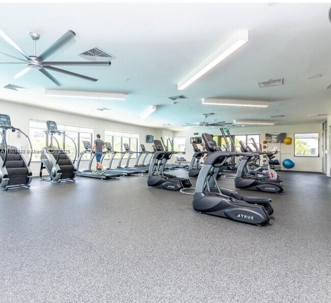 Building Photo - 8001 NW 41st St