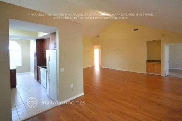 Building Photo - 2291 Saratoga Ln