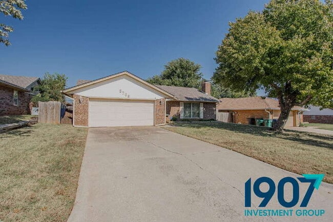 Building Photo - Charming Brick Home with Large Backyard in OKC! - Move In Now & Get 50% Off Your First Month's Rent!