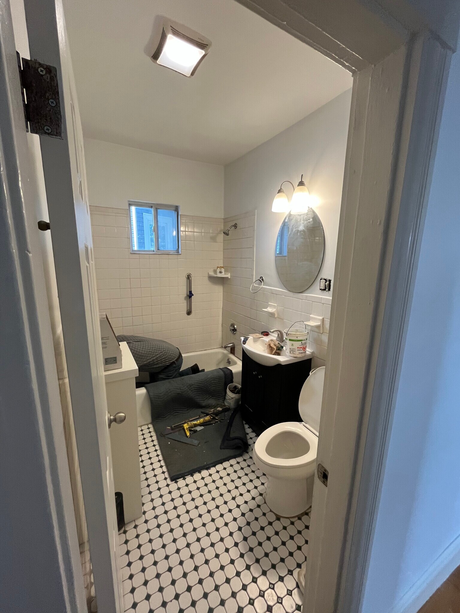 Building Photo - 420 Talbot Ave