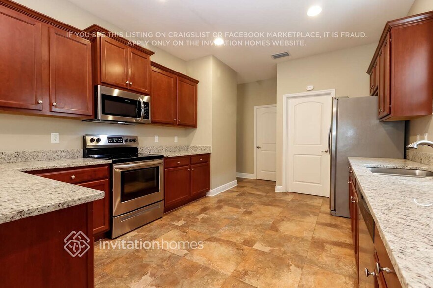 Building Photo - 18501 Dajana Ave