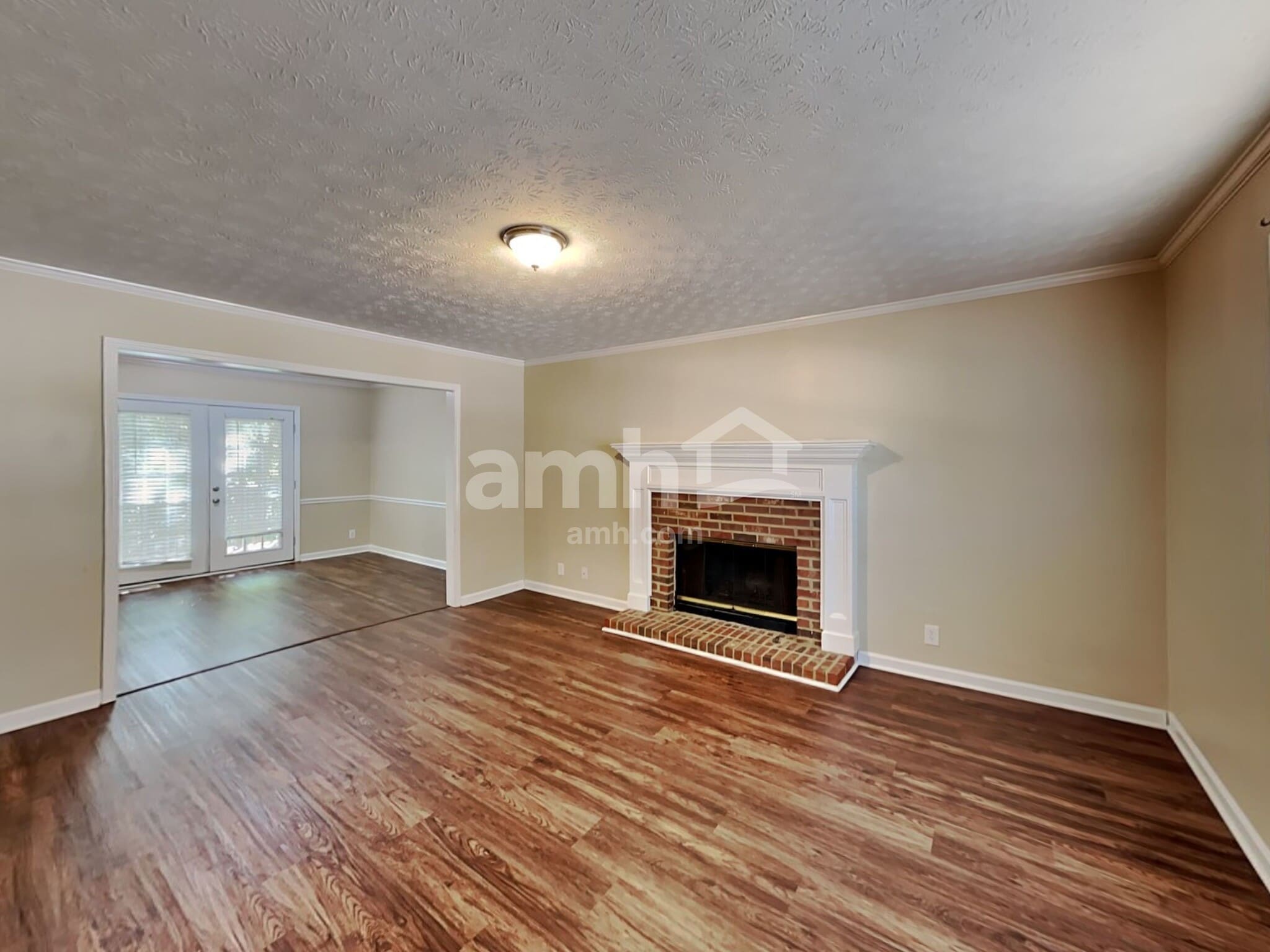 Building Photo - 424 Spring Falls Dr