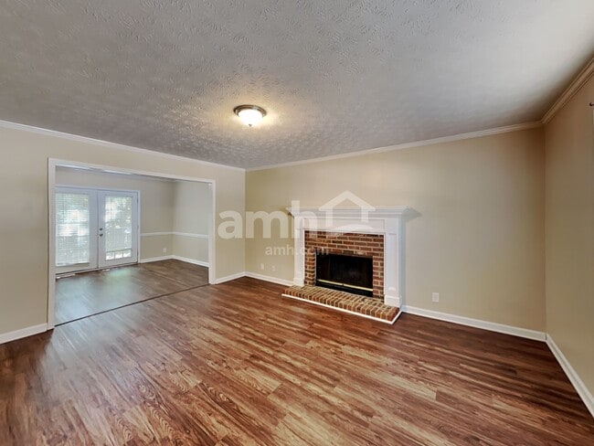 Building Photo - 424 Spring Falls Dr