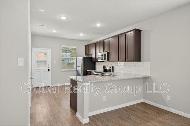 Building Photo - 236 Joseph Cir