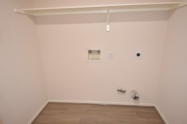 Building Photo - 1814 Emerald Pathway Dr