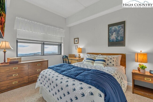 Building Photo - 303 Sugar Top Dr