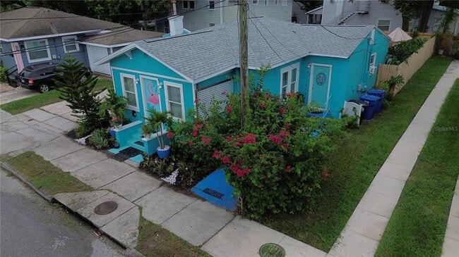 Building Photo - 914 N 8TH St N