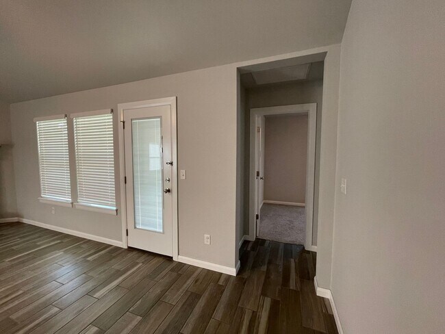 Building Photo - Beautiful home in Bentley Square available...