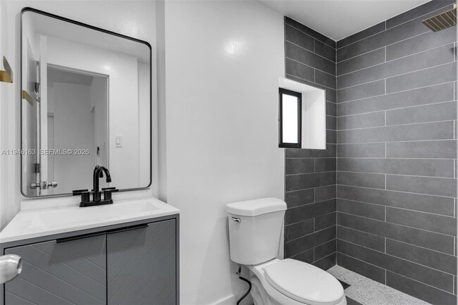 Building Photo - 5790 SW 5th St