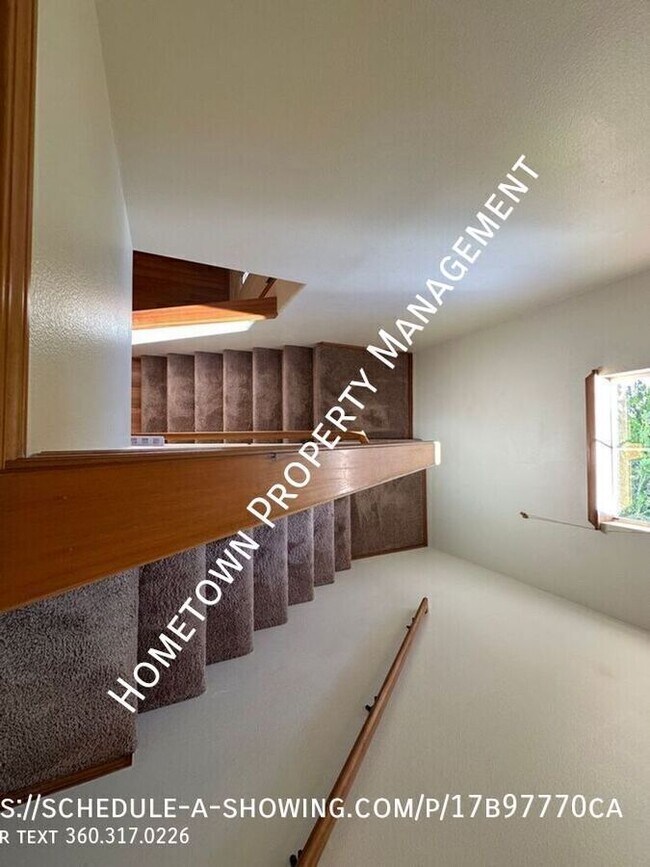 Building Photo - 1764 Brown Ave