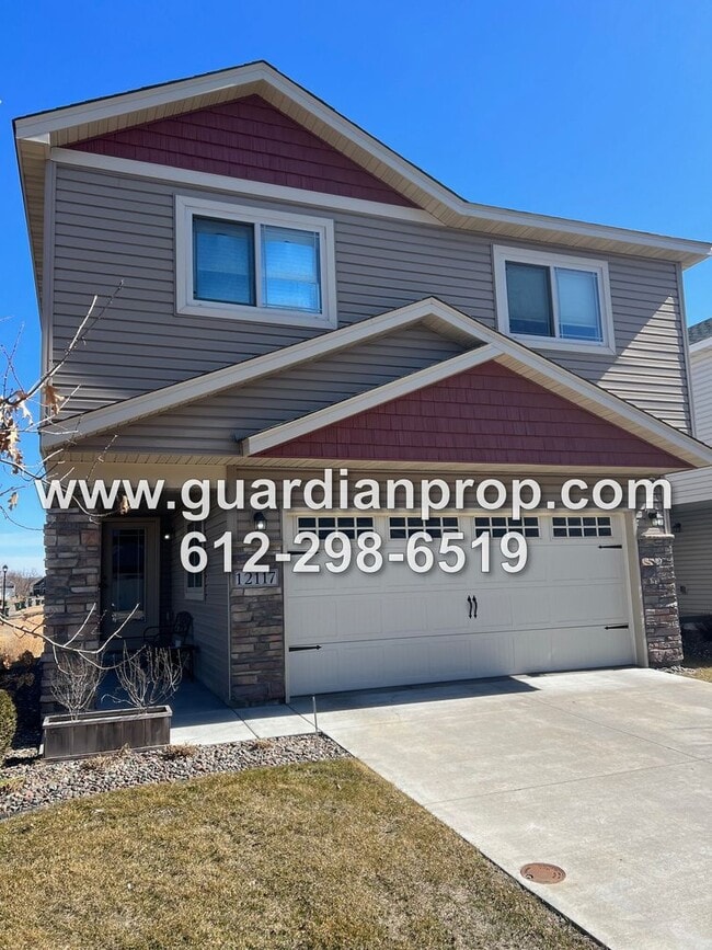 Building Photo - 2016 Built House on Corner Lot Available Now, Open Floor Plan, Finished Lower Level, Master Suite