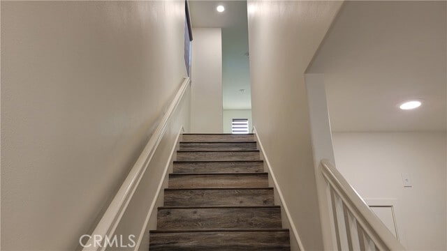 Building Photo - 112 Acamar