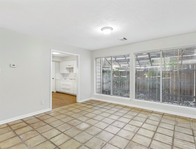 Building Photo - 6514 Winkleman Rd