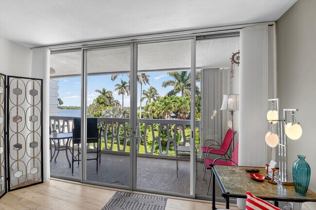Building Photo - 2505 S Ocean Blvd