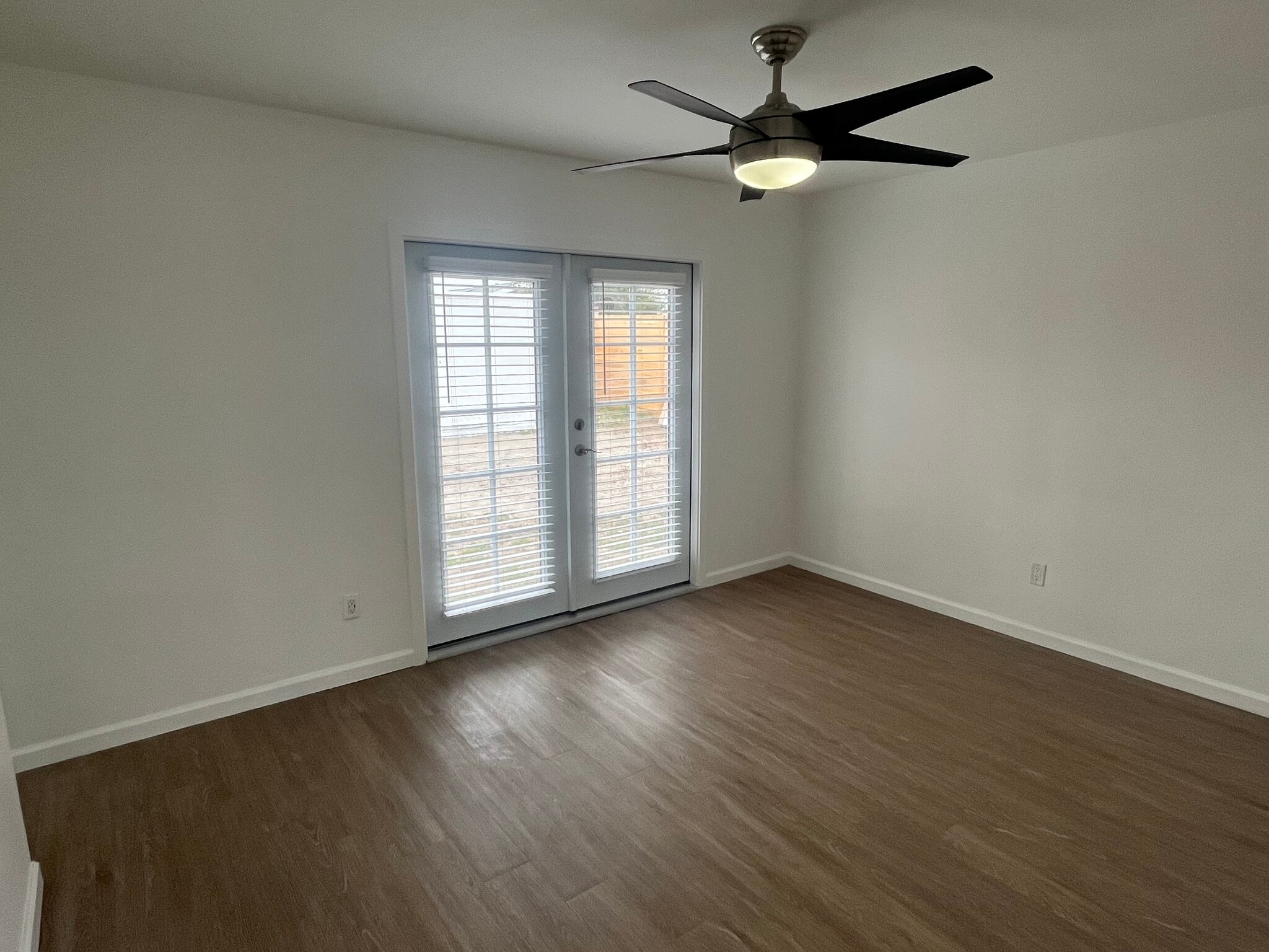 Building Photo - 2721 Drew Ln