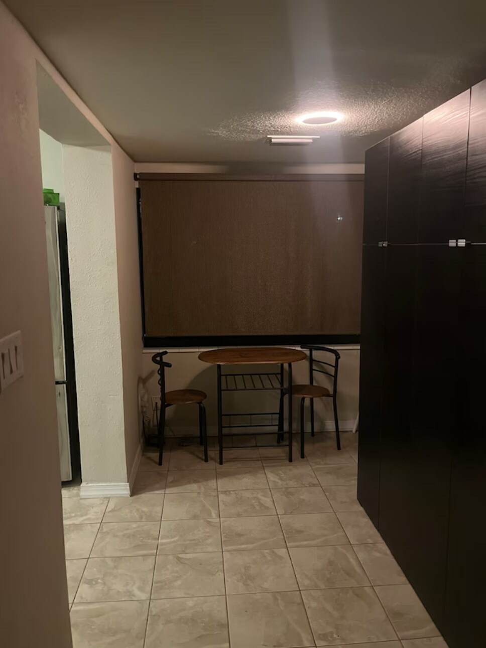 Breakfast nook - 1220 E Mohawk Ave