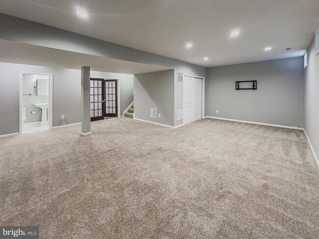 Building Photo - 43263 Somerset Hills Terrace