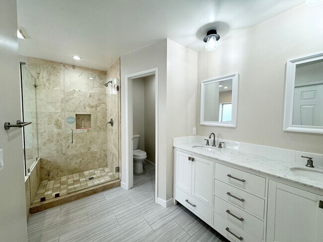 Building Photo - 68745 Tachevah Dr