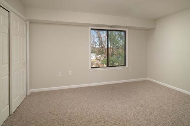 Building Photo - Renovated all new!! - Open Concept.  Top Level Condo. Close to BWI, Ft. Meade & NSA.